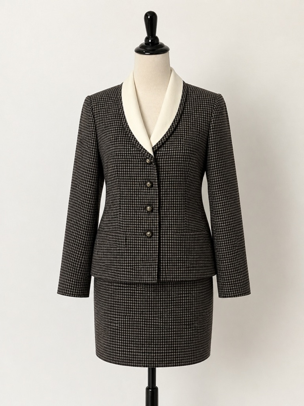 Kasper Brown Houndstooth Blazer with Cream Shawl Collar, Size 6P